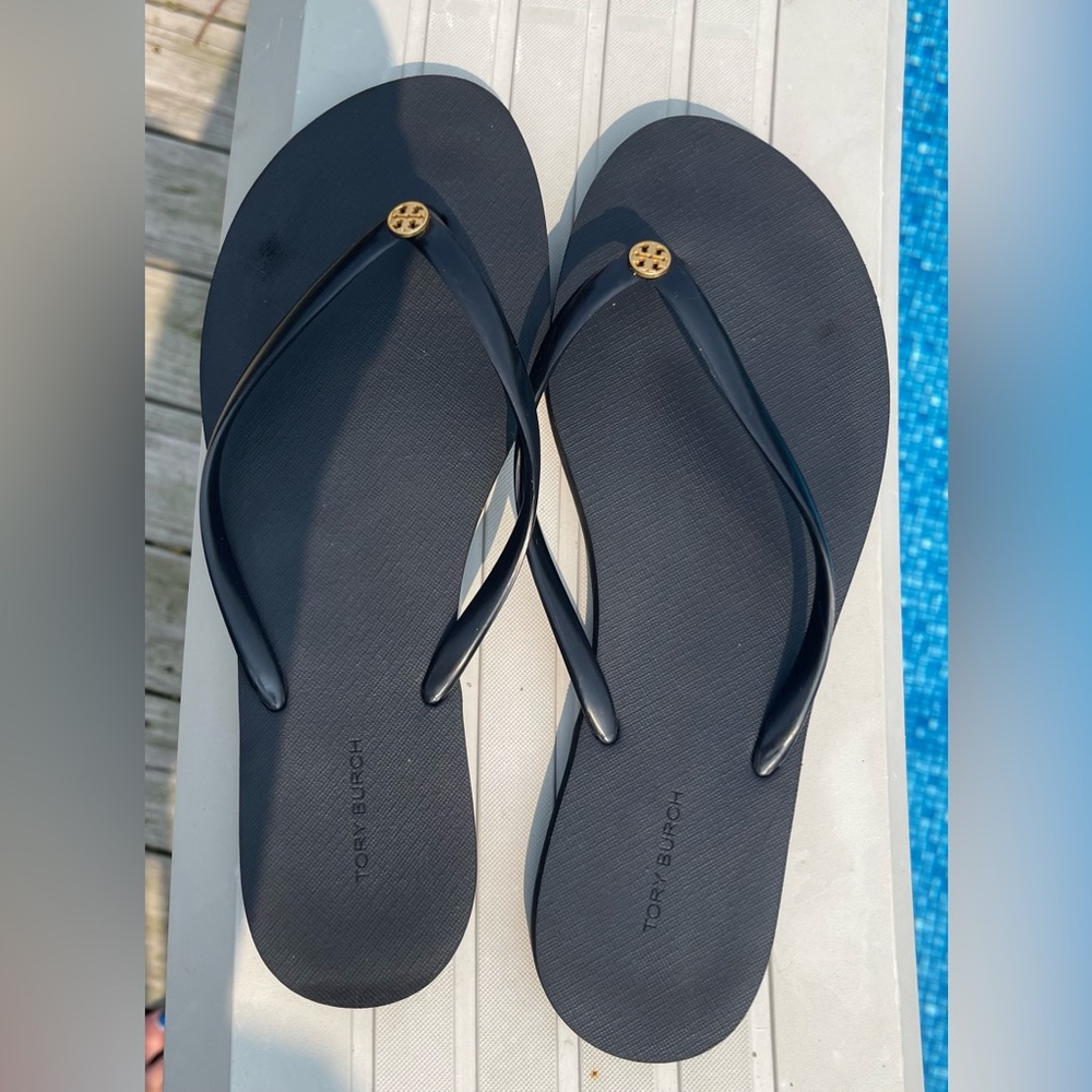 Tory Burch Chelsea Flip Flops